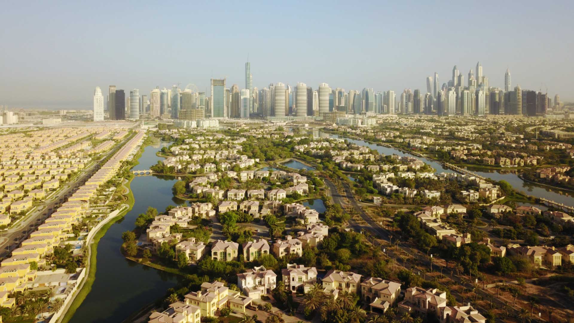 Why Should Investors Consider Commercial Properties Near Jumeirah Islands?